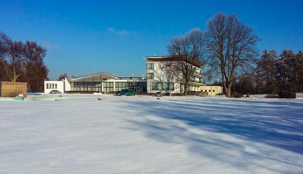 Wellness Hotel Orlik Kozarovice Eksteriør billede